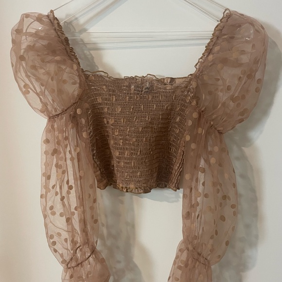 Women’s Nude Polka Dot Sheer Puff Sleeve Top - Picture 4 of 9